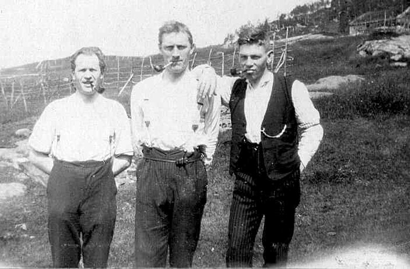 Omlag 1923 - Sundag morgon