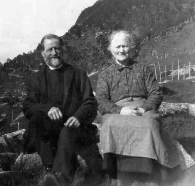 Anna og Ivar 1927